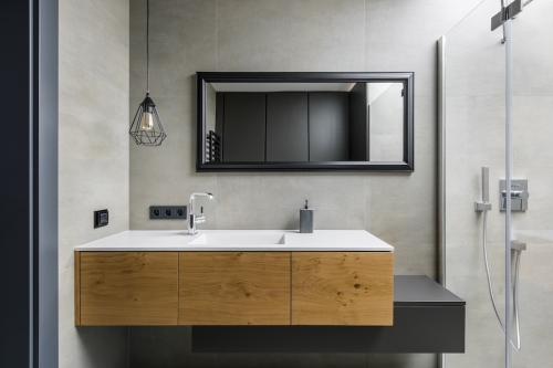 Gray,Bathroom,With,Modern,Countertop,Basin,,Mirror,And,Shower